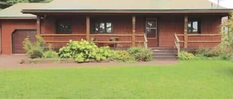 Welcome to Cozy Baie Chalet, sitting on a private 1 acre, waterfront oasis.Come kick back and relax!