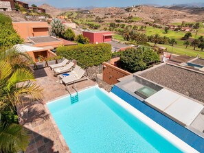 Water, Building, Plant, Property, Swimming Pool, Tree, Azure, Nature, Sky, House
