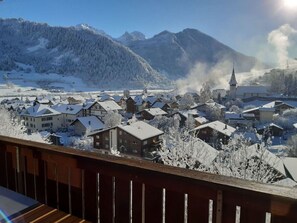 Sky, Cloud, Mountain, Building, Snow, Slope, Freezing, Wood, Mountainous Landforms, House