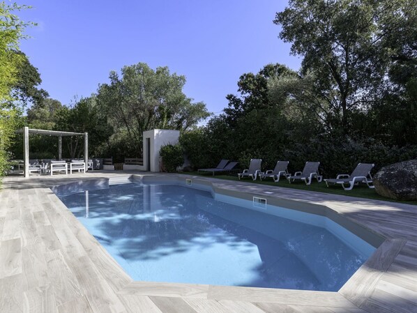 Water, Sky, Cloud, Property, Swimming Pool, Seaside Resort, Azure, Blue, Building, Outdoor Furniture