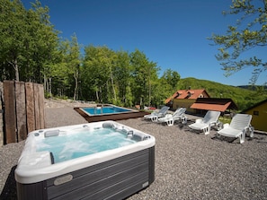 L'Eau, Ciel, Nuage, Propriété, Piscine, Station Balnéaire, Bleu Azur, Bleu, Bâtiment, Mobilier De Jardin