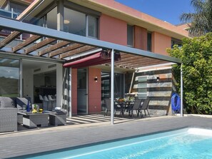 Water, Property, Shade, Swimming Pool, Architecture, Chair, Window, Outdoor Furniture, Door, Residential Area