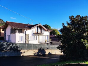Plant, Sky, Building, Window, Land Lot, House, Tree, Cottage, Facade, Landscape