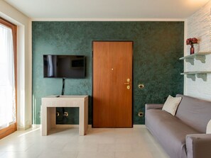 Möbel, Gebäude, Holz, Komfort, Pflanze, Wohnzimmer, Flooring, Fussboden, Haus, Tabelle