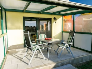 Propriété, Meubles, Ombre, Design Intérieur, Chaise, Mobilier De Jardin, Porte, Chalet, Loisir, Immobilier