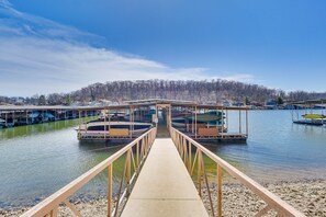 Outdoor Space | Boat Slip w/ Lift | Community Amenities