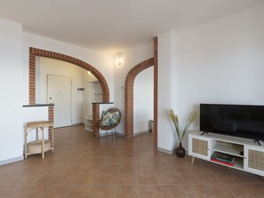 Eigentum, Gebäude, Holz, Halle, Interior Design, Fussboden, Flooring, Wohnzimmer, Fernsehen, Hartholz