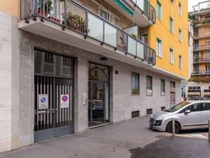 Rad, Gebäude, Fahrzeug, Auto, Fenster, Nachbarschaft, Tür, Haus