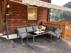 Table, Couch, Property, Furniture, Building, Window, Wood, Living Room, Tree, Outdoor Furniture