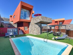 Wasser, Himmel, Eigentum, Pflanze, Gebäude, Azurblau, Schwimmbad, Die Architektur, Interior Design, Freizeit