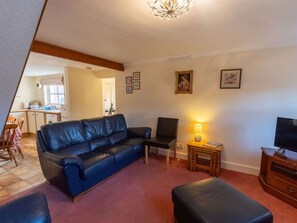 Möbel, Eigentum, Bilderrahmen, Couch, Komfort, Holz, Interior Design, Wohnzimmer, Beleuchtung, Gebäude