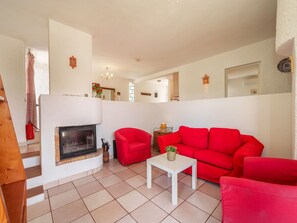 Eigentum, Möbel, Couch, Tabelle, Komfort, Orange, Wohnzimmer, Interior Design, Fussboden, Holz