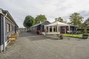 The Farm Barn outside, farm yard