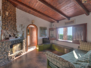 Furniture, Building, Couch, Window, Wood, Interior Design, Living Room, Beam, Picture Frame, Floor