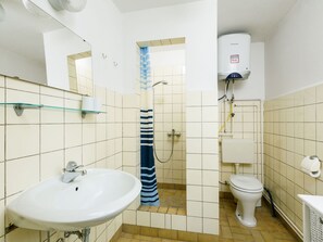 Plumbing Fixture, Property, Sink, Building, Bathroom, Purple, Tap, Black, Mirror, Bathroom Sink