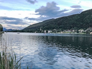 Ressources En Eau, L'Eau, Montagnes Relief, Plan D'Eau, Montagne, Voie Navigable, Cours D'Eau, Colline, Montagnes, Banque