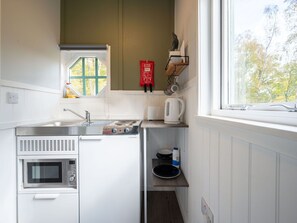 Holz, Küche, Spüle, Zuhause, Armatur, Zapfhahn, Küchengerät, Countertop, Sinken, Installation