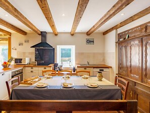 Table, Furniture, Property, Picture Frame, Wood, Building, Interior Design, Lighting, Chair, Food