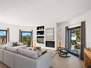 Ciel, Plante, Bâtiment, Fenêtre, Arbre, Piscine, Maison, Zone Résidentielle, Loisir, Design Urbain
