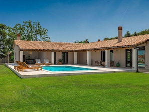 Ciel, Bâtiment, Plante, Fenêtre, Arbre, Ombre, Maison, Porte, Lot Terre, Zone Résidentielle