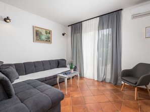 Furniture, Comfort, Couch, Table, Curtain, Building, Living Room, Wood, Interior Design, Floor