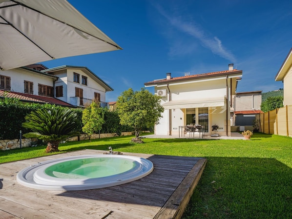 Haus, Wohngebiet, Schwimmbad, Zuhause, Garten, Estate, Resort, Eco Hotel, Rasen, Landscaping
