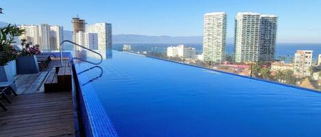 Beautiful heated rooftop pool with ocean view