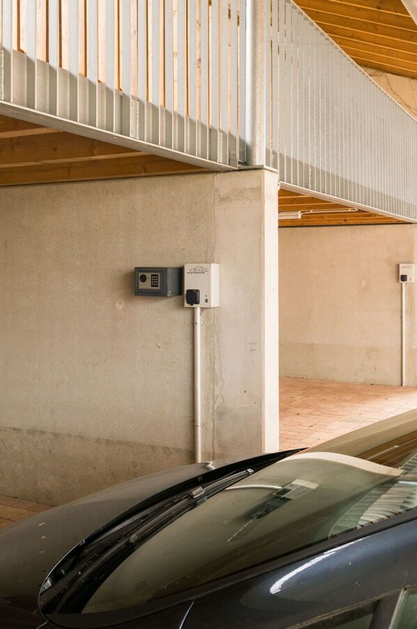 Car, Motor Vehicle, Light, Automotive Design, Vehicle, Wood, Automotive Exterior, Building