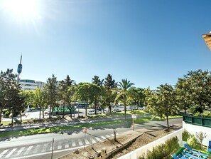 Sky, Plant, Daytime, Tree, Urban Design, Arecales, Shade, Building, Swimming Pool, Grass