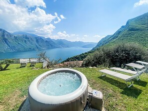 Gebirge, Resort, Gartenmöbel, Schwimmbad, Senke, Sonnenliege, Eco Hotel, Ferienort, Hotel