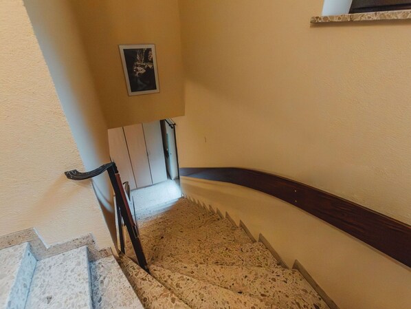 Propriété, Bois, Bâtiment, Escaliers, Confort, Design Intérieur, Sol, Maison, Sol, Mur