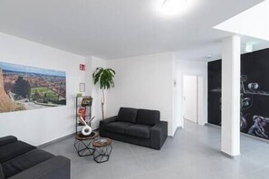 Lobby (1)
