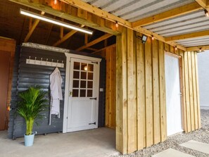 Plante, Pot De Fleur, Bois, Bâtiment, Plante D'Appartement, Design Intérieur, Ombre, Faisceau, Porte