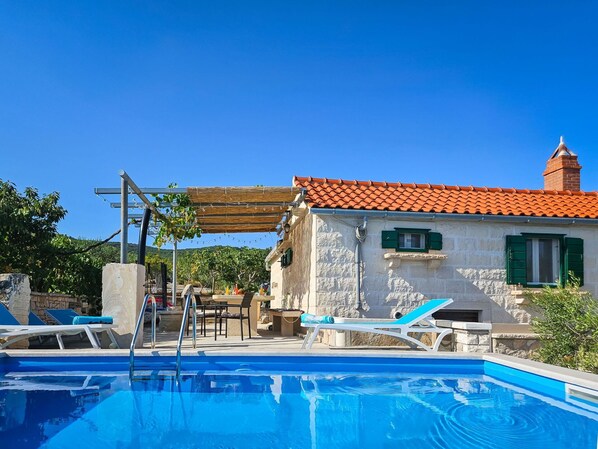 Water, Sky, Property, Plant, Blue, Building, Swimming Pool, Window, Outdoor Furniture, House