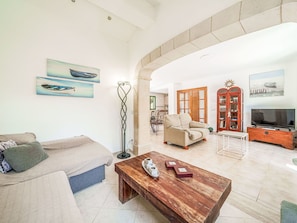 Meubles, Sol, Canapé, Design Intérieur, Bois, Sol, Plafond, Pièce, Appartement, Salon
