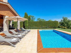 L'Eau, Ciel, Piscine, Plante, Bleu Azur, Bleu, Ombre, Design Intérieur, Mobilier De Jardin, Rectangle