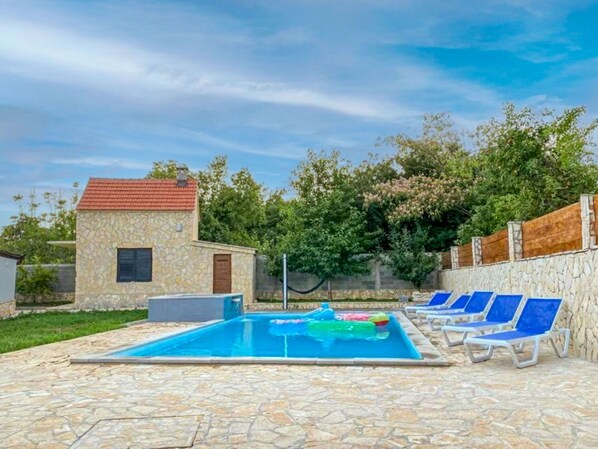 Blau, Schwimmbad, Hütte, Estate, Resort, Bauernhaus, Hinterhof, Eco Hotel, Villa, Flagstone