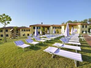 Sky, Property, Furniture, Chair, Shade, Plant, Outdoor Furniture, Leisure, Window, Sunlounger