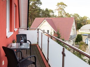 Eigentum, Gebäude, Pflanze, Baum, Himmel, Holz, Fenster, Hütte, Grundeigentum, Haus