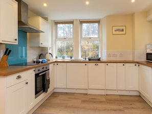 Cabinetry, Kitchen Sink, Countertop, Sink, Window, Wood, Kitchen, Building, Interior Design, Architecture