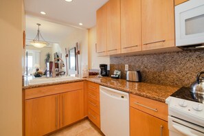Full kitchen