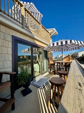 
Outdoor seating off of living room
