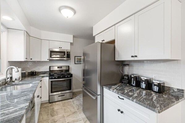 Bright and functional kitchen!