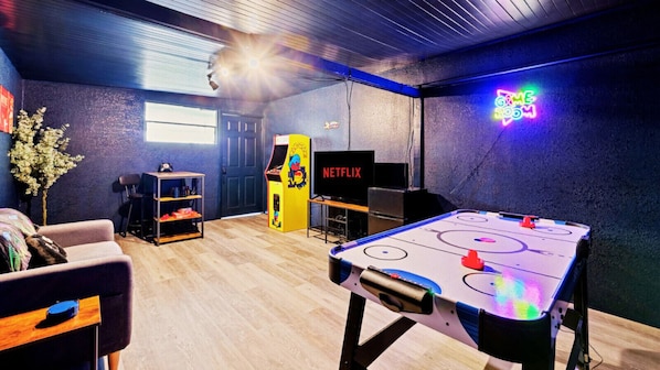 Spielezimmer