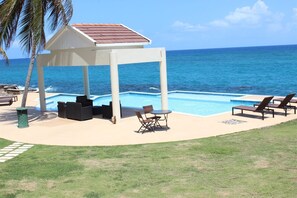 Salt water swimming pool