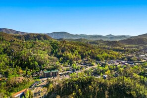Welcome to Gatlinburg.