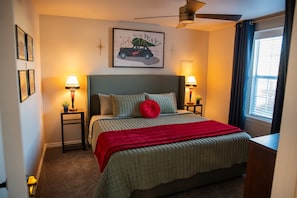 Pontiac Bedroom - King Bed