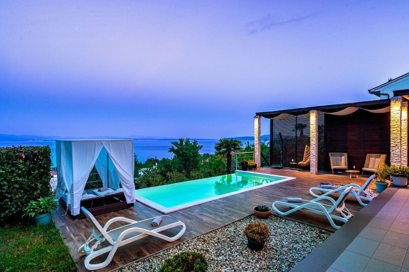 Villa LIna - beautiful villa with infinity pool near the