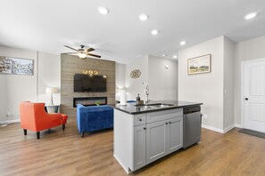 Elegant living area: cozy chic decor beautiful, bright and serene ambience
