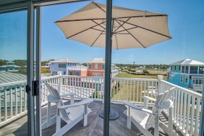 Crows nest balcony